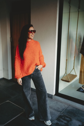 Nao/ Teddy Knit Orange